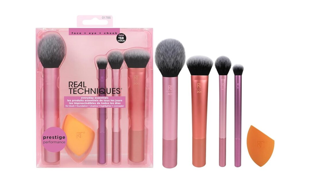 Real Techniques 5 Piece Everyday Essentials Makeup Brush Set Review